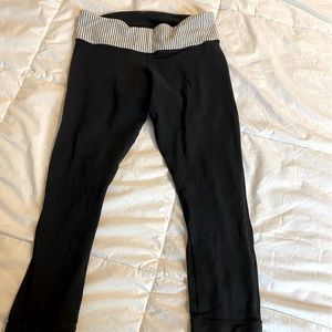 Lululemon size 6 cropped leggings
